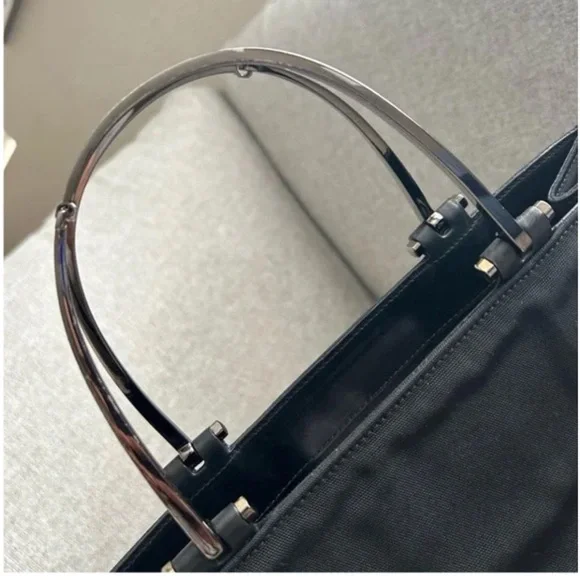 Gucci Nylon black bag with Gunmetal Silver handles 002-1025 200682 EUC - Picture 10 of 16